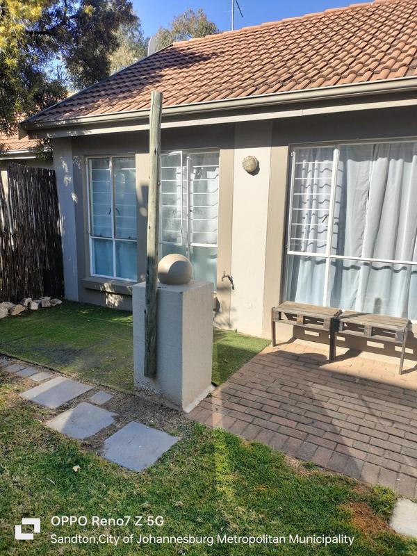 2 Bedroom Property for Sale in Douglasdale Gauteng