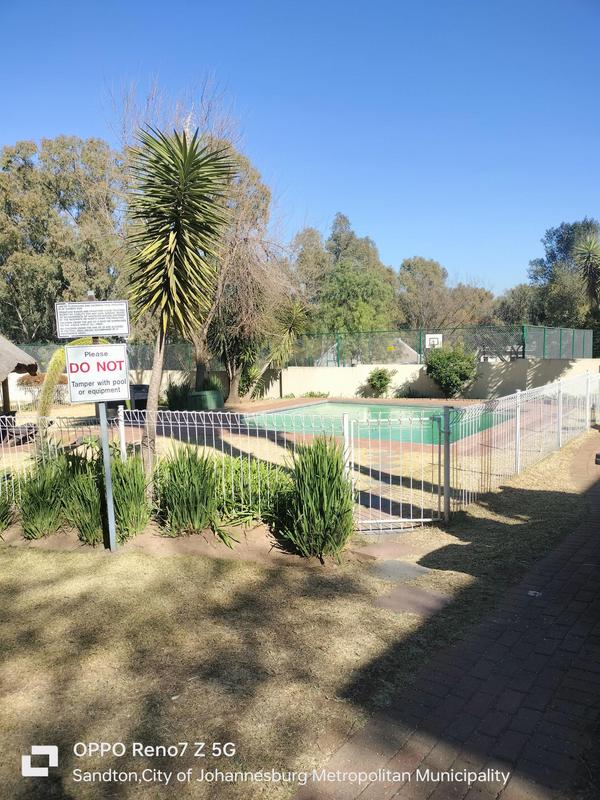 2 Bedroom Property for Sale in Douglasdale Gauteng