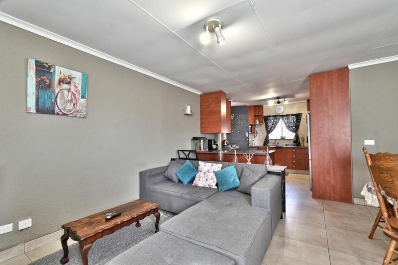 2 Bedroom Property for Sale in Wilgeheuwel Gauteng