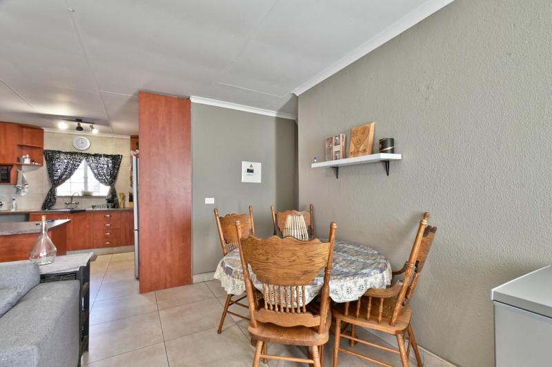 2 Bedroom Property for Sale in Wilgeheuwel Gauteng