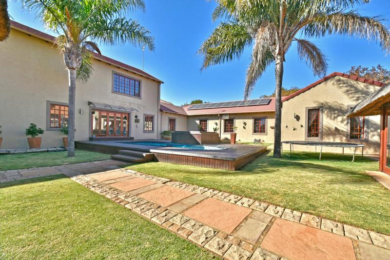 5 Bedroom Property for Sale in Krugersdorp Gauteng