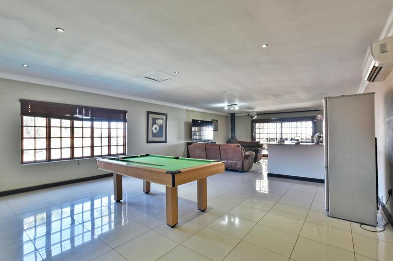 5 Bedroom Property for Sale in Krugersdorp Gauteng