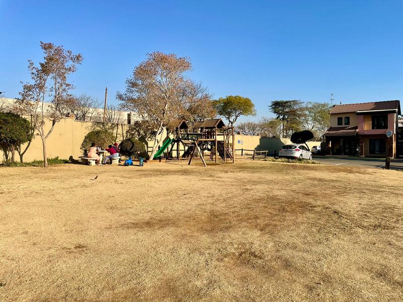 2 Bedroom Property for Sale in Vorna Valley Gauteng