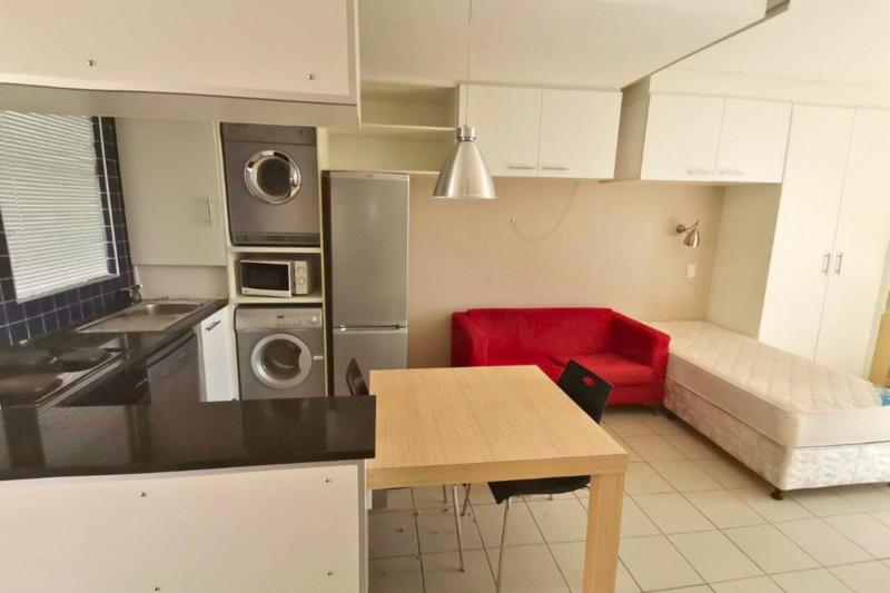 1 Bedroom Property for Sale in Hillcrest Gauteng