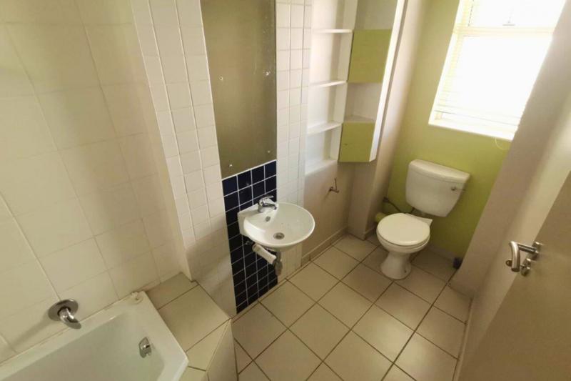 1 Bedroom Property for Sale in Hillcrest Gauteng