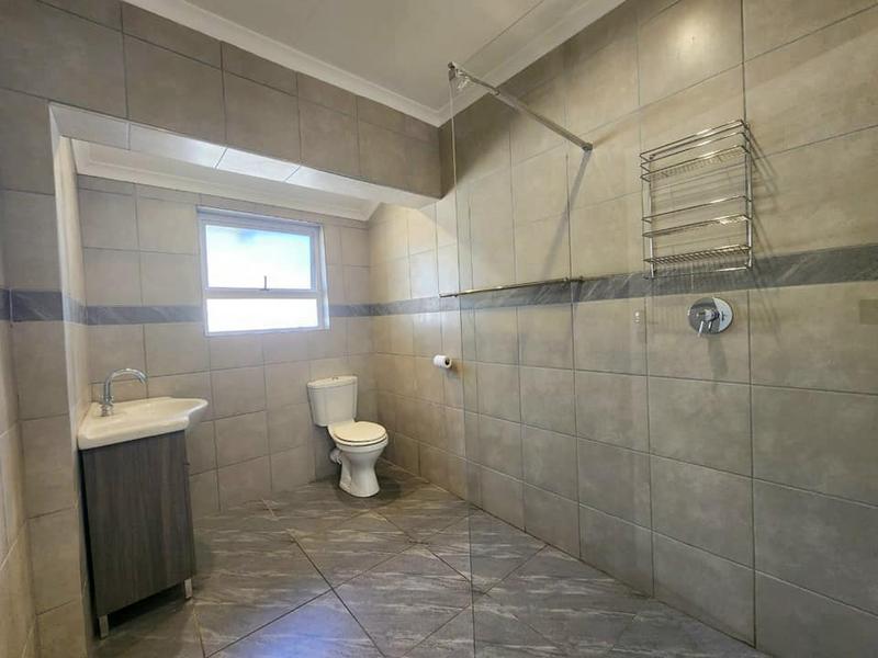 To Let 4 Bedroom Property for Rent in Olivedale Gauteng