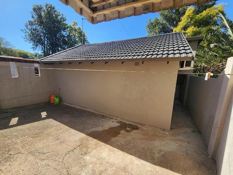 To Let 4 Bedroom Property for Rent in Olivedale Gauteng