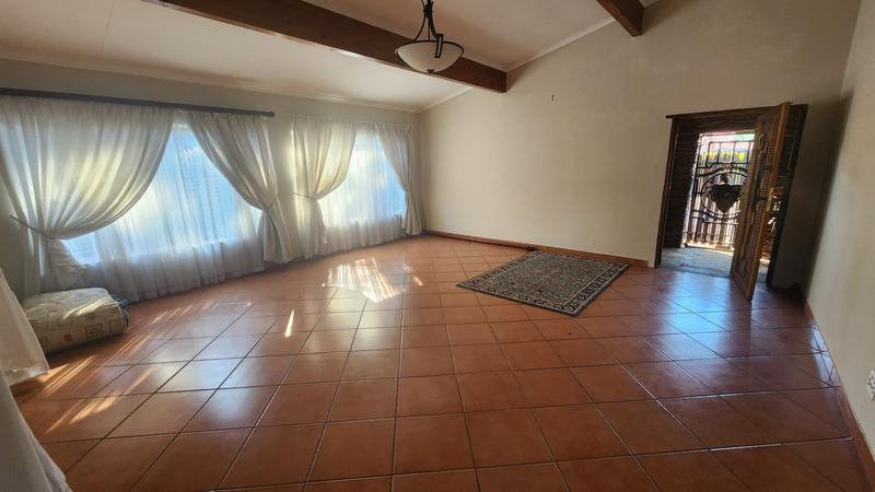 4 Bedroom Property for Sale in Sinoville Gauteng