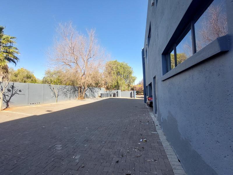 To Let commercial Property for Rent in Wierda Park Gauteng