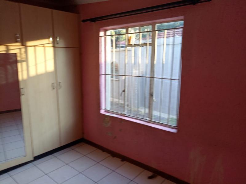 To Let 3 Bedroom Property for Rent in Bezuidenhout Valley Gauteng