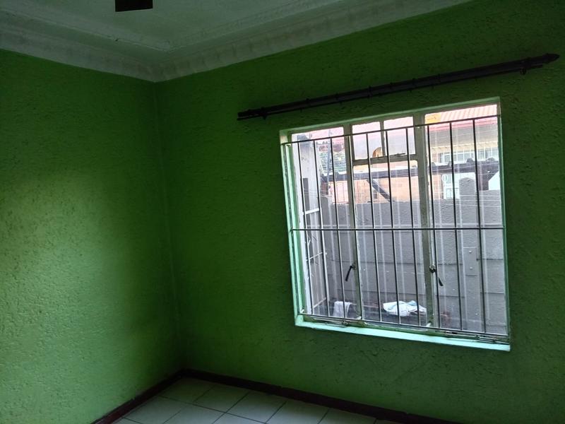 To Let 3 Bedroom Property for Rent in Bezuidenhout Valley Gauteng