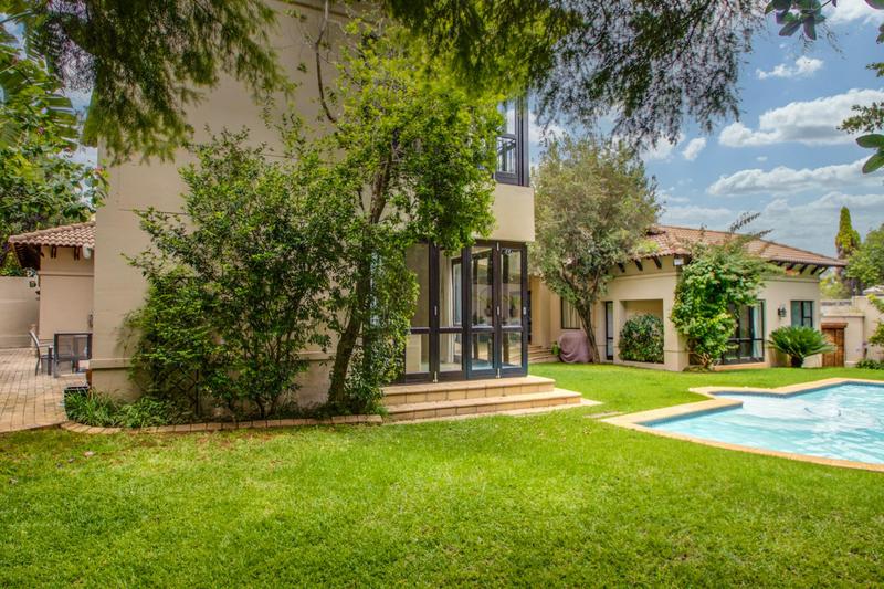 To Let 4 Bedroom Property for Rent in Bryanston Gauteng