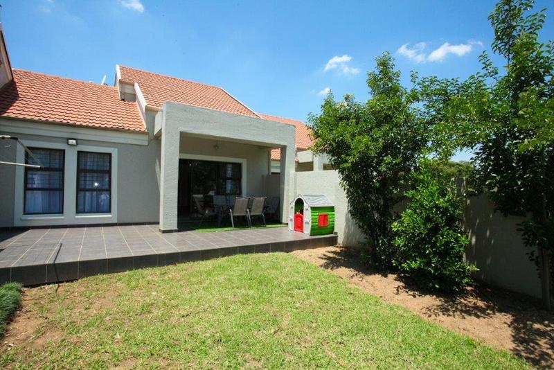 3 Bedroom Property for Sale in Broadacres Gauteng