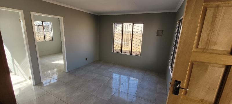 2 Bedroom Property for Sale in Soshanguve VV Gauteng