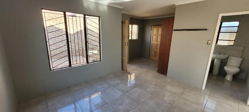 2 Bedroom Property for Sale in Soshanguve VV Gauteng