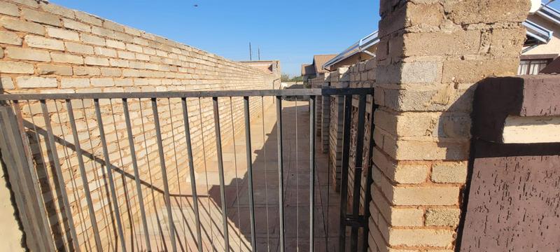 2 Bedroom Property for Sale in Soshanguve VV Gauteng