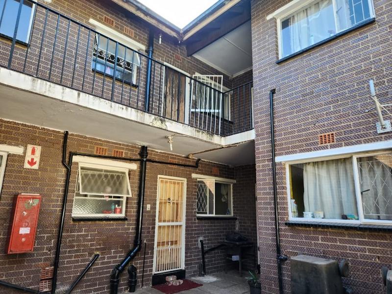 1 Bedroom Property for Sale in Windsor Gauteng