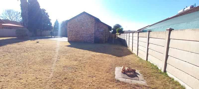 To Let 3 Bedroom Property for Rent in Vanderbijlpark SE 3 Gauteng