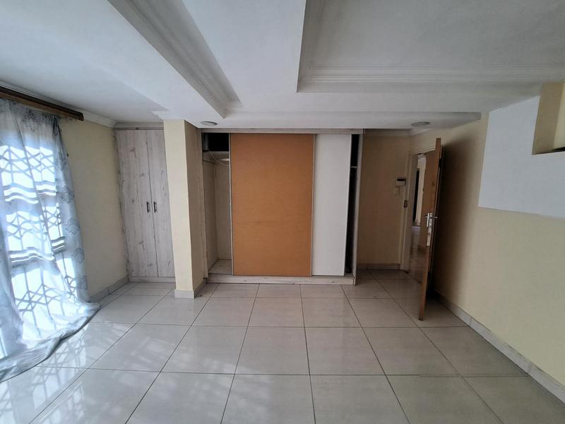 4 Bedroom Property for Sale in Heuweloord Gauteng