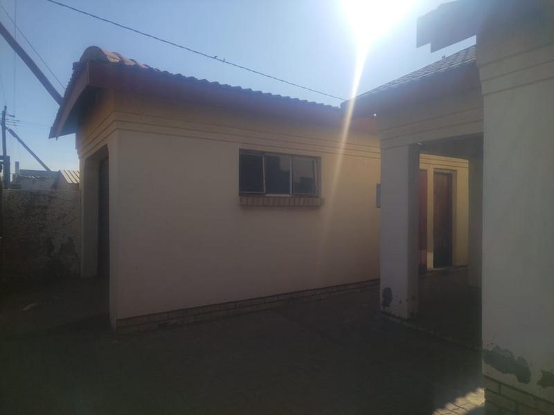 3 Bedroom Property for Sale in Orange Farm Gauteng