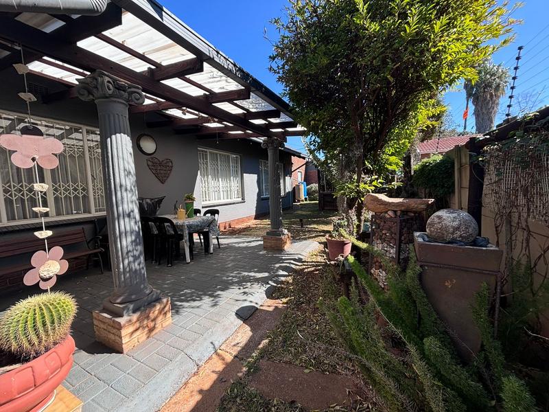 3 Bedroom Property for Sale in Westdene Gauteng