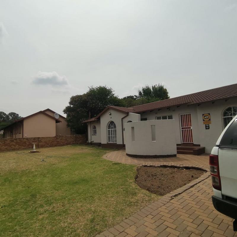 3 Bedroom Property for Sale in Terenure Gauteng