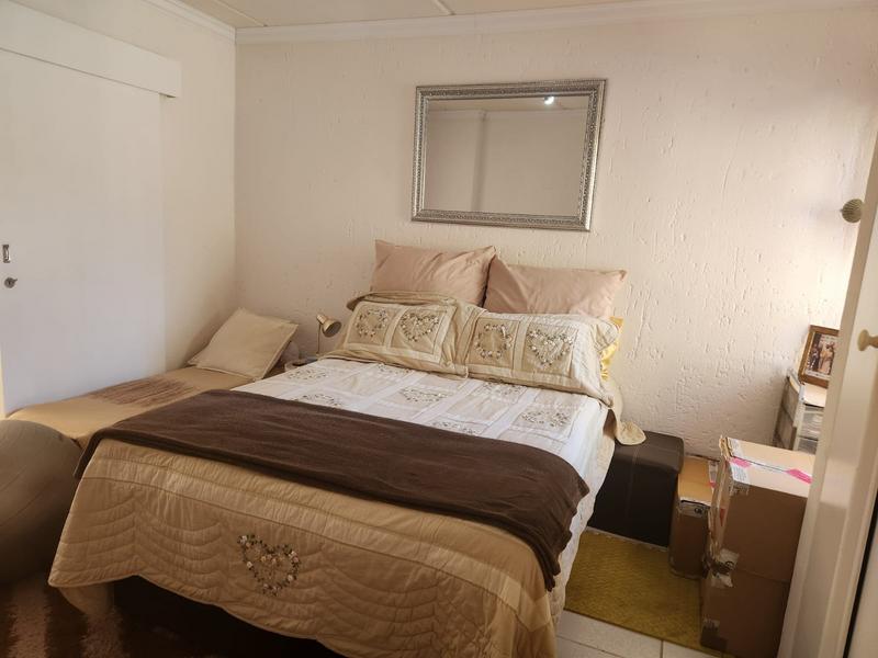 1 Bedroom Property for Sale in Bruma Gauteng