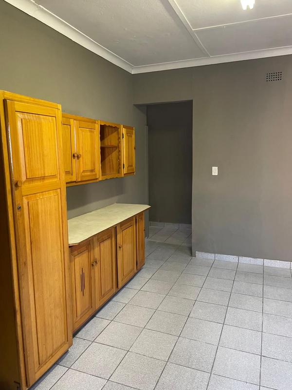 To Let 4 Bedroom Property for Rent in Brixton Gauteng