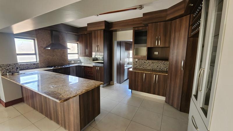 5 Bedroom Property for Sale in Zambezi Country Estate Gauteng