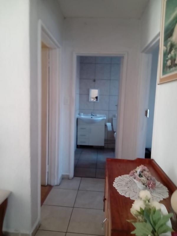 2 Bedroom Property for Sale in Randhart Gauteng