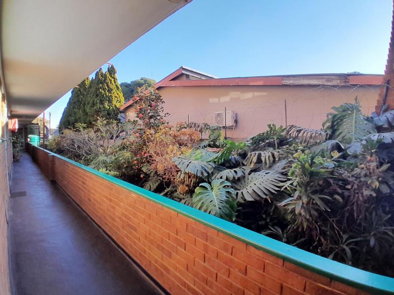 To Let 1 Bedroom Property for Rent in Valhalla Gauteng