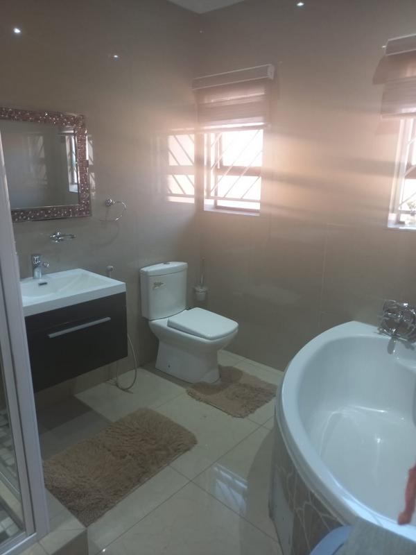 4 Bedroom Property for Sale in Laudium Gauteng