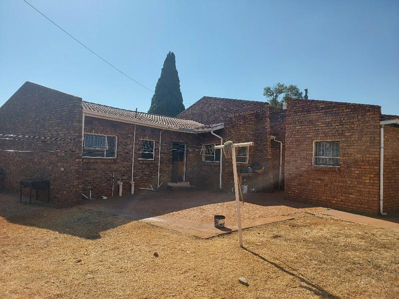 To Let 3 Bedroom Property for Rent in Dawn Park Gauteng