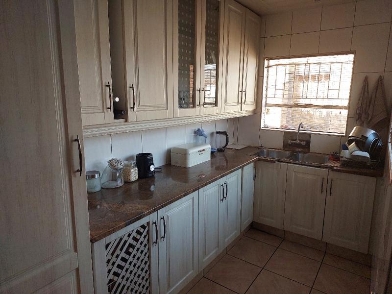 To Let 3 Bedroom Property for Rent in Dawn Park Gauteng