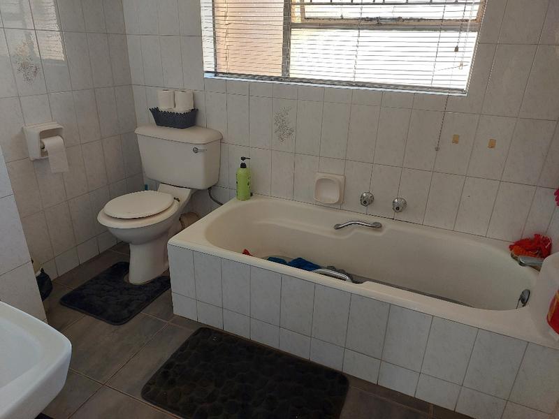 To Let 3 Bedroom Property for Rent in Dawn Park Gauteng