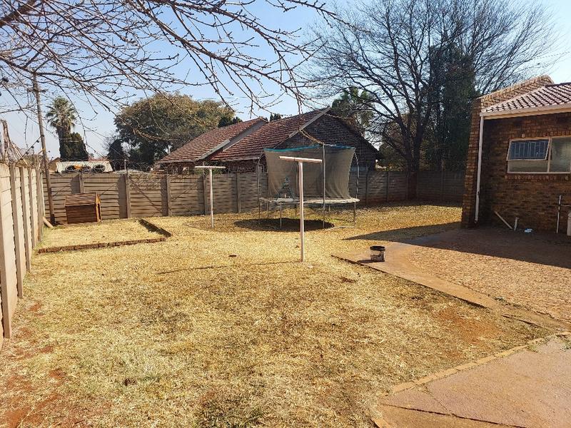 To Let 3 Bedroom Property for Rent in Dawn Park Gauteng