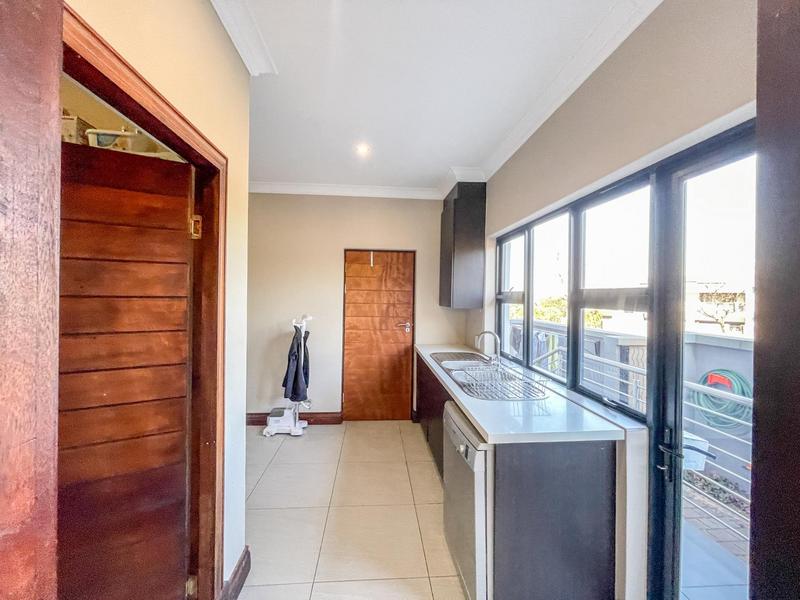 4 Bedroom Property for Sale in Midstream Ridge Gauteng