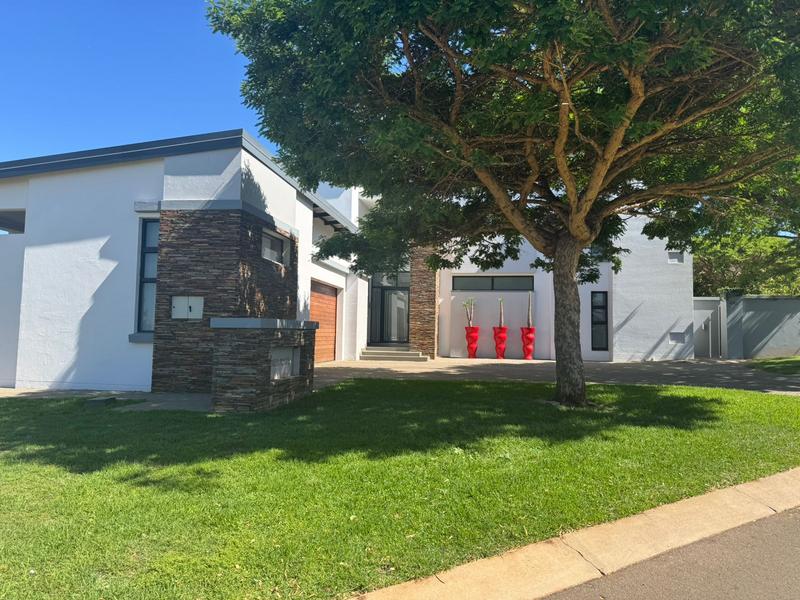 4 Bedroom Property for Sale in Midstream Ridge Gauteng