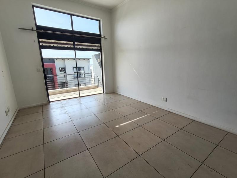 To Let 2 Bedroom Property for Rent in Fourways Gauteng