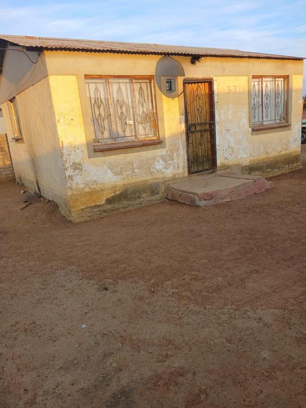 2 Bedroom Property for Sale in Kokosi Gauteng