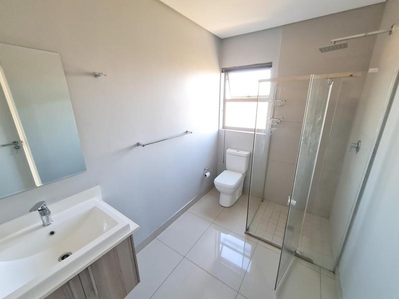 To Let 2 Bedroom Property for Rent in Broadacres Gauteng