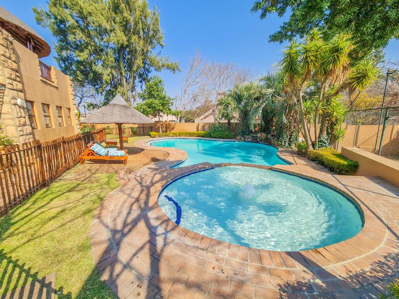 2 Bedroom Property for Sale in Douglasdale Gauteng