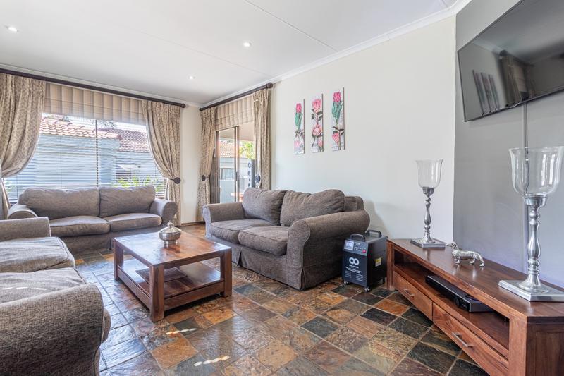 3 Bedroom Property for Sale in Willowbrook Gauteng