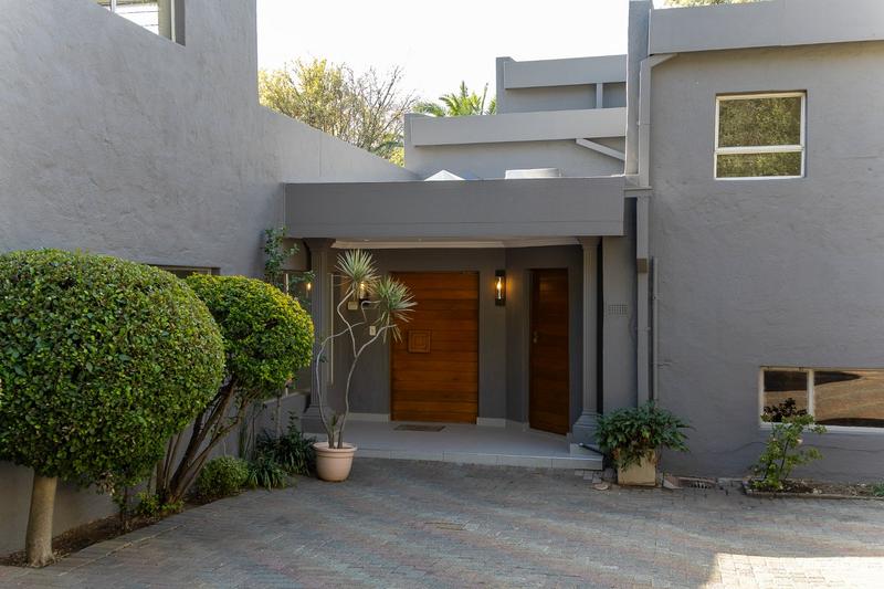 To Let 4 Bedroom Property for Rent in Hyde Park Gauteng