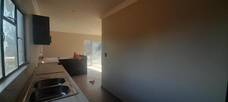 To Let 2 Bedroom Property for Rent in Eldoraigne Gauteng