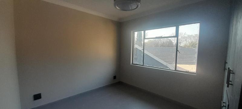 To Let 2 Bedroom Property for Rent in Eldoraigne Gauteng