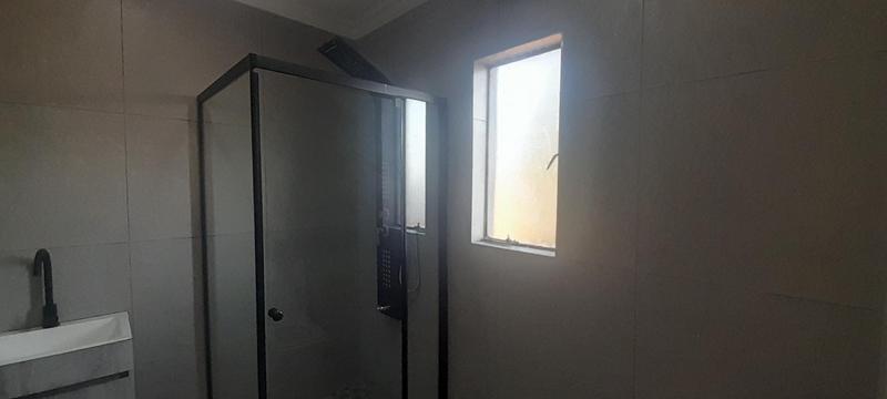 To Let 2 Bedroom Property for Rent in Eldoraigne Gauteng