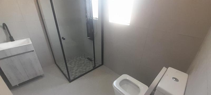 To Let 2 Bedroom Property for Rent in Eldoraigne Gauteng