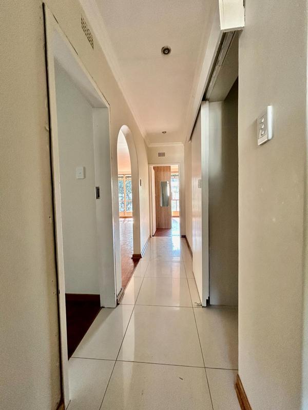 To Let 2 Bedroom Property for Rent in Sandton Central Gauteng