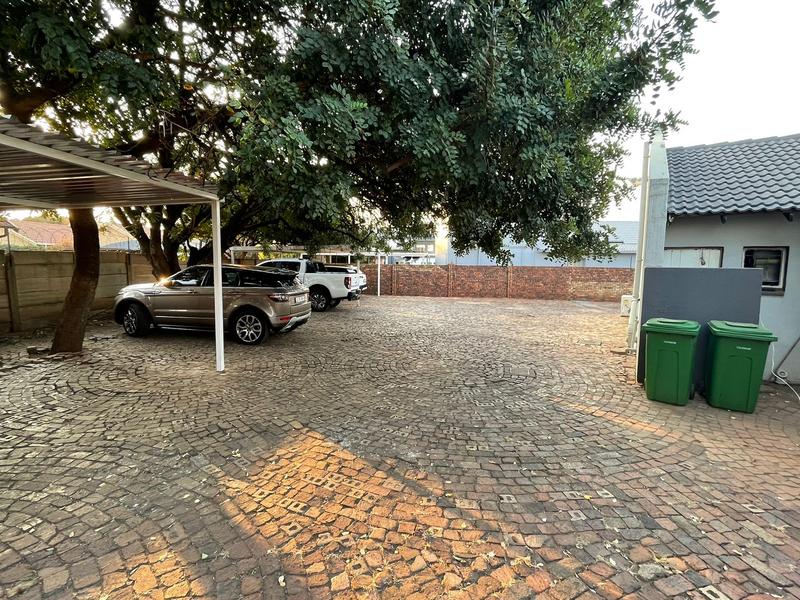 To Let commercial Property for Rent in Wierda Park Gauteng